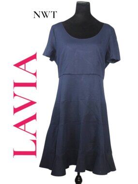 NWT Lavia Short Sleeve Crewneck Dress Size Italian 50 US 14